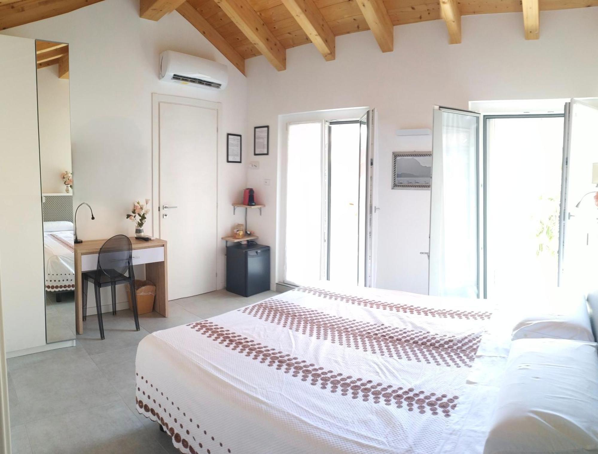 Sweet Homes Lecco Quarto foto